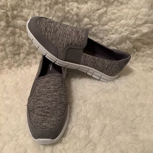 ZADIE MESH ATHLETIC SNEAKER